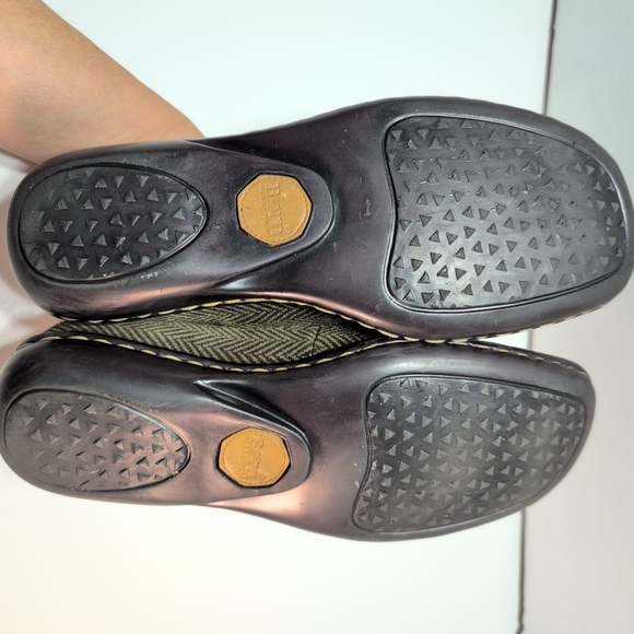 BORN Herrigbone Leather Velvet Suede Slip On Flats Women's 7.5 - Picture 9 of 9